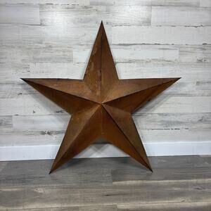 Large Rusty Metal Star Wall Sign